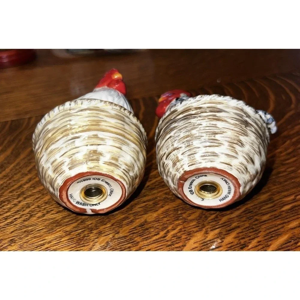 Vintage Rooster Chicken Salt Pepper Shakers Ceramic Basket Cottagecore Country